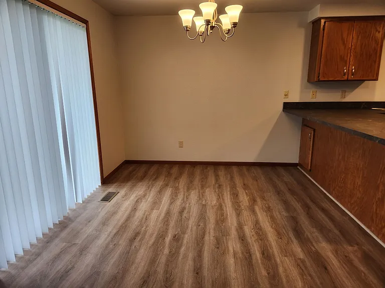 219 Judson Street Aly — Photo 3