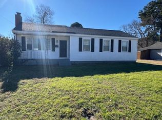 128 Green Meadow Dr, Portsmouth, VA 23701