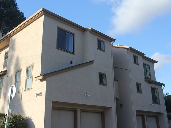 Attached 1 Car Garage