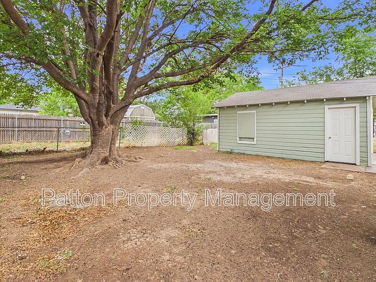 4308 S Jackson St — Photo 24