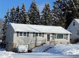 204 Salisbury Rd, Syracuse, NY 13219