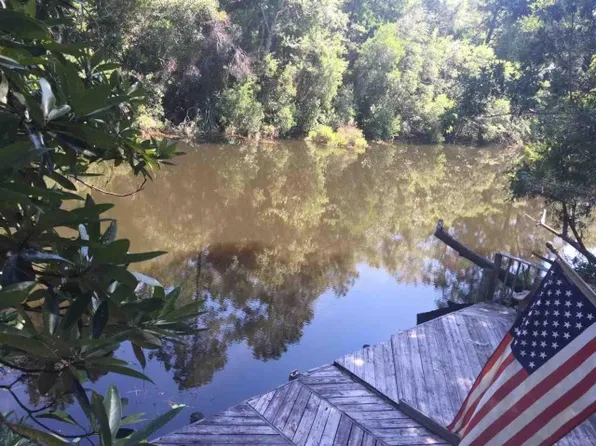 7665 Marshall Rd, Milton, FL 32583