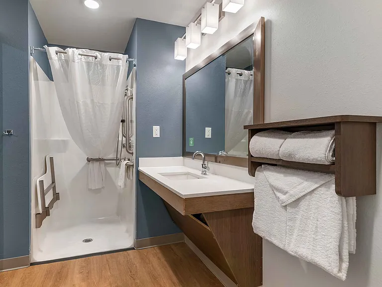 Studio Suite - 1 Queen Bed