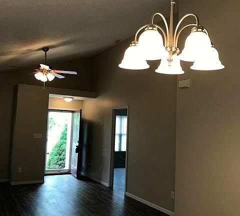 5th image of 5921 Bay Harbor Dr