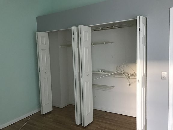 3rd image of 7 Jordache Ln #1