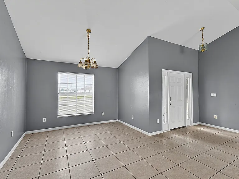 4214 22nd St SW — Photo 10