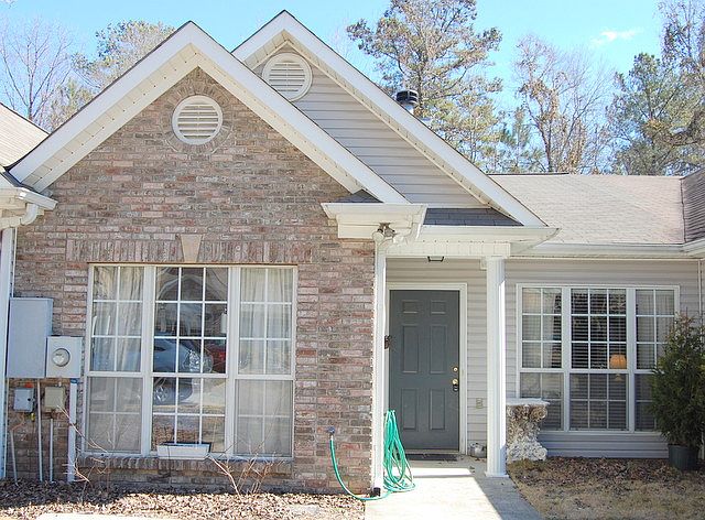 1st image of 113 Hidden Creek Cir