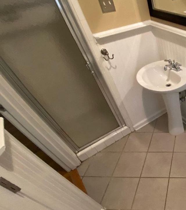 2nd image of 1703 Dorset Dr