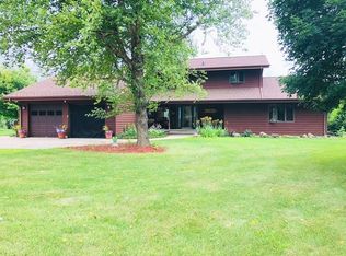 487 W Stone Barn Rd, Franklin Grove, IL 61031