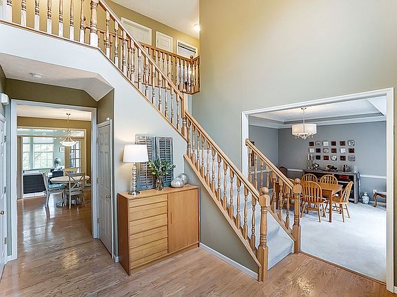 3rd image of 10670 Willow Brook Dr