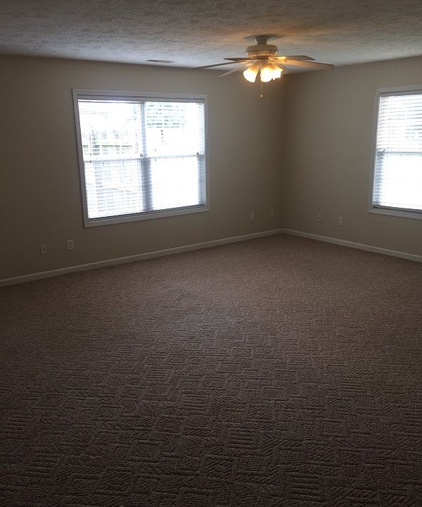 1st image of 116 Lou Ann Dr #1