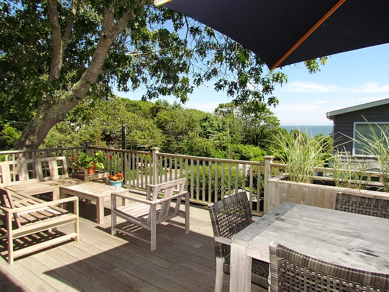 14 McKinley Rd — Photo 3