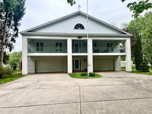 103 Lukesport Dr, Quincy, MI 49082