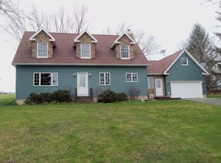 101 Nortonville Rd, Valley Falls, NY 12185