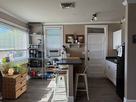 5th image of 635 E Main St #200