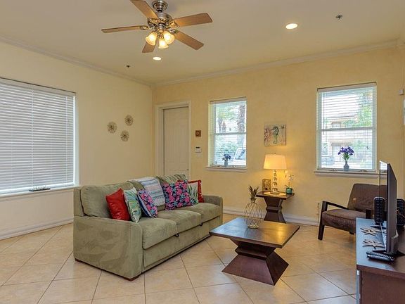 5th image of 124 E Saturn Ln #2