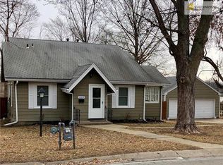 13319 15th St, Grandview, MO 64030