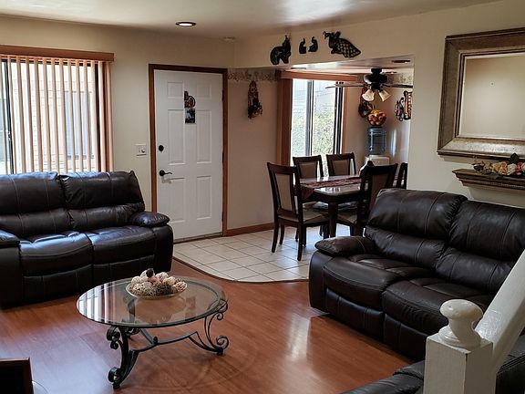4th image of 29W535 Winchester Cir S Unit 2
