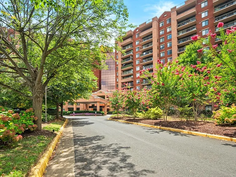 2230 George C Marshall Dr #813 — Photo 1
