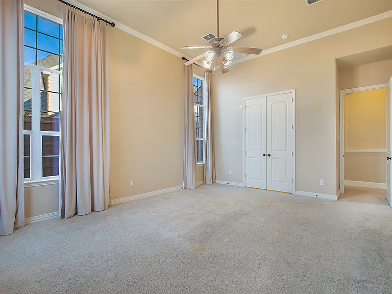1838 Crowbridge Dr — Photo 21