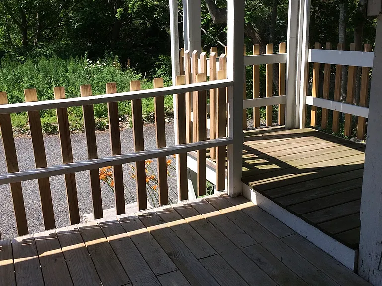 141 Main St #4 — Photo 3