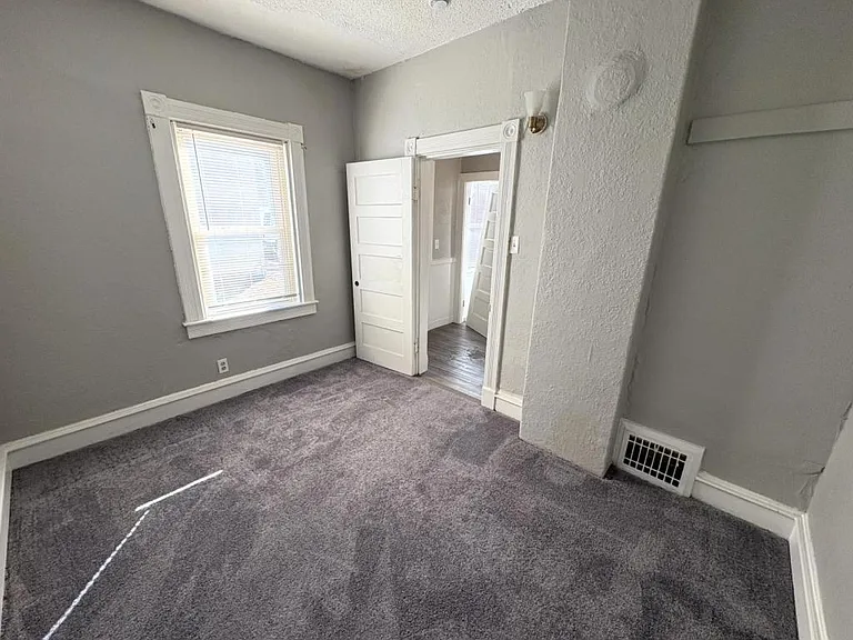 2708 7th Ave — Photo 22