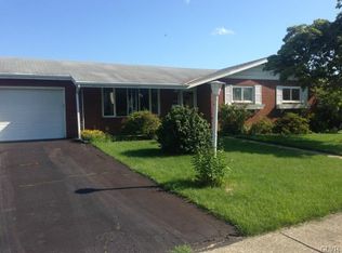 920 W Highland St, Whitehall, PA 18052