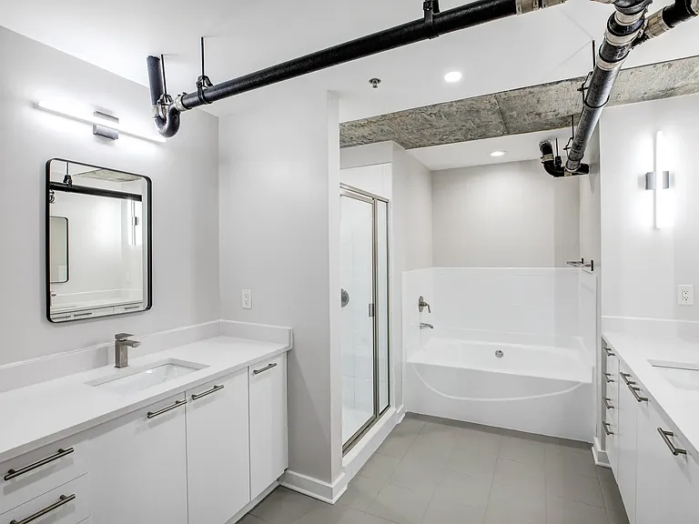 The Lofts at Atlantic Station- Bathroom 3
