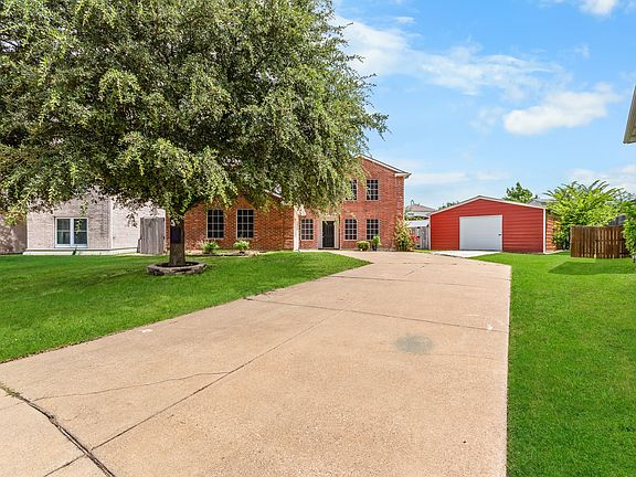 3rd image of 3415 Elmwood Ct