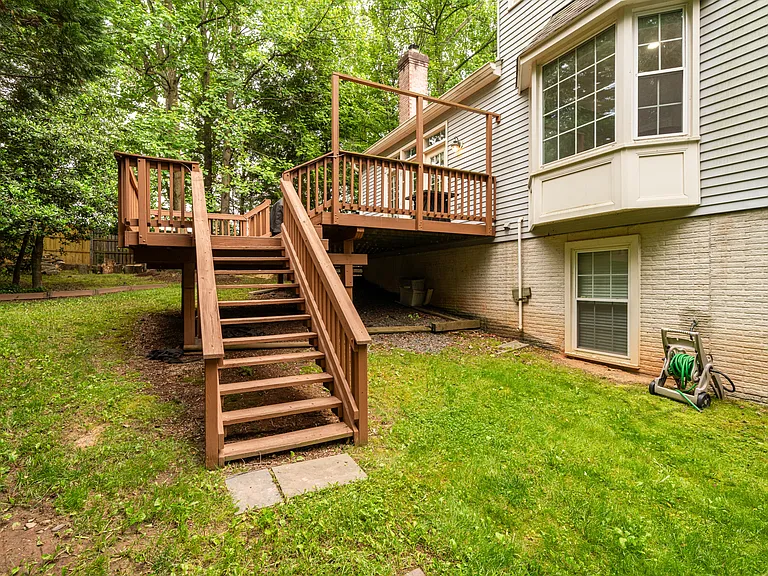 1219 Rowland Dr — Photo 48