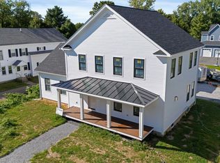 897 Falls Rd, Shelburne, VT 05482