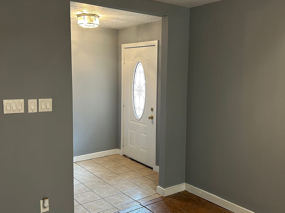1st image of 16018 Bear Hill Dr