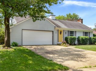 42 Pembrooke Rd, Montgomery, IL 60538