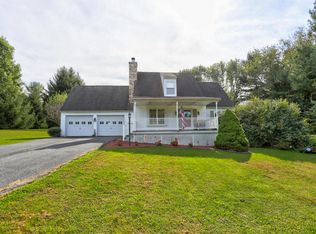 12 Phillip Dr, Kirkwood, PA 17536