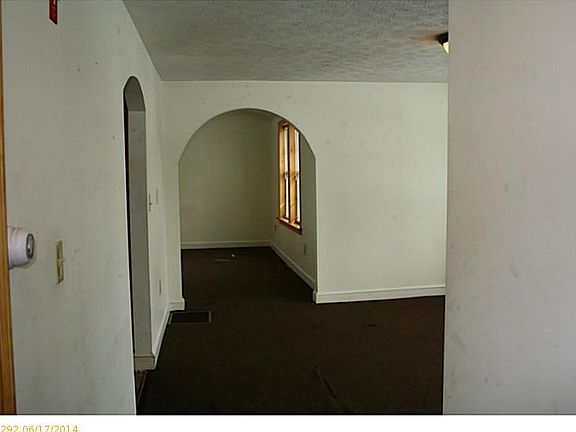 4th image of 28 Dorrington Ave