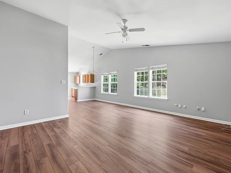 2872 Oasis Ln — Photo 3