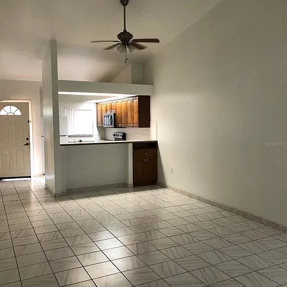 25385 Sandhill Blvd #D2 — Photo 2