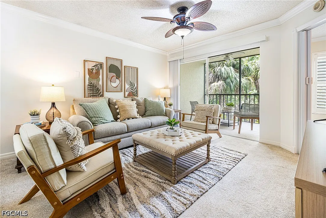 2 bed, 2.0 bath, 909 sqft, $2,000 — Photo 2