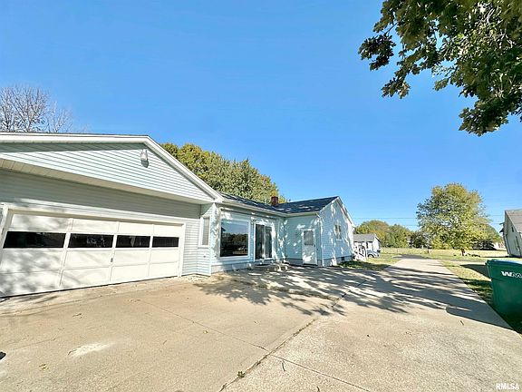 2nd image of 98 Dietrich Ave