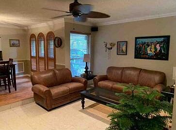 2" blinds, & recessed lights