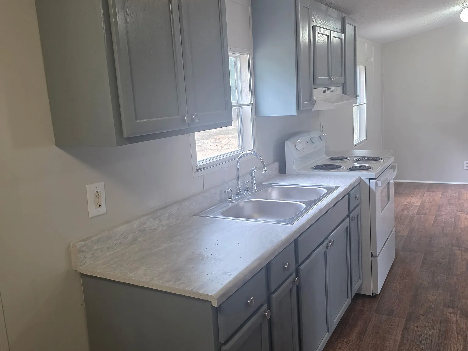 3 bed, 1560 sqft, $1,200 — Photo 3