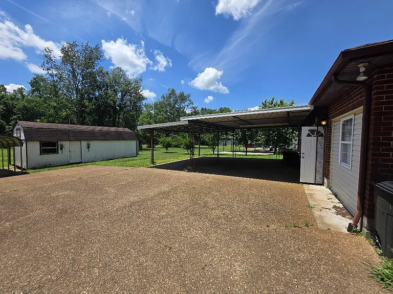 4935 Rawlings Rd — Photo 22