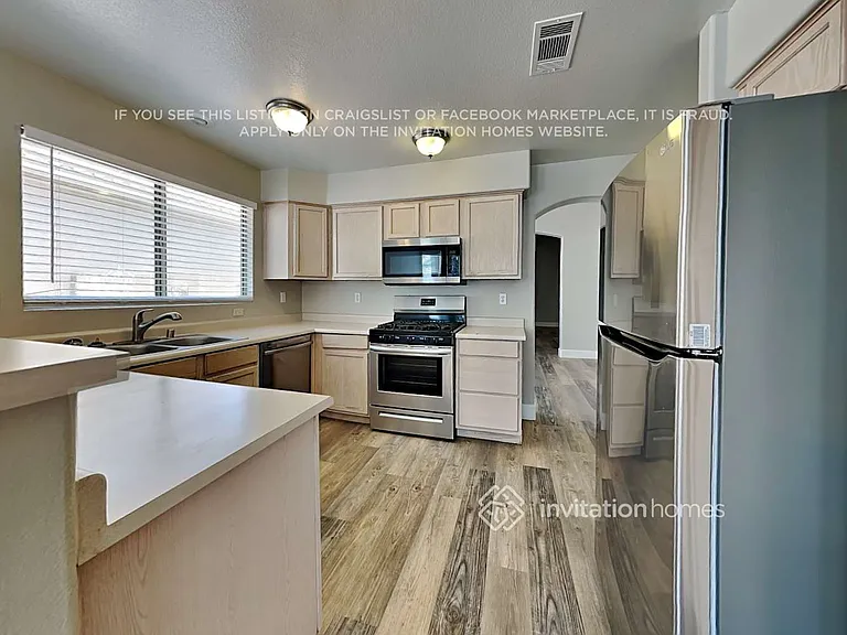 4524 Possum Berry Ln — Photo 8