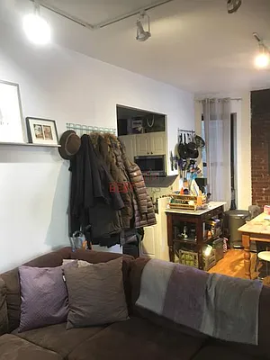 Rented by Best Apartments North Inc | media 29