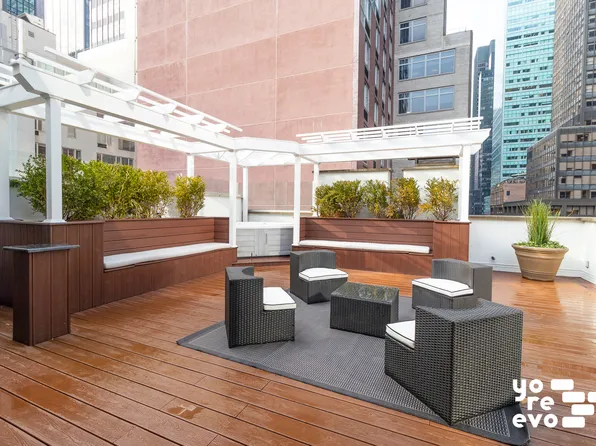 216 East 52nd Street image 1 of 16