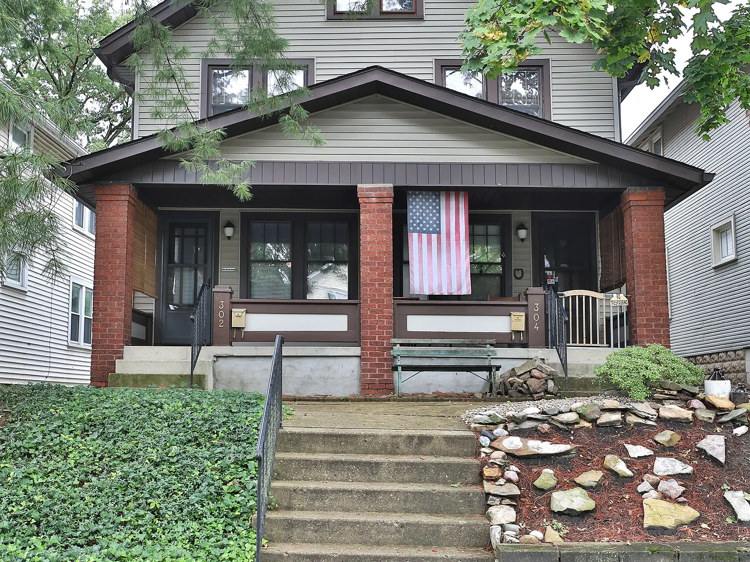 3 bed, 1100 sqft, $1,750 — Photo 1
