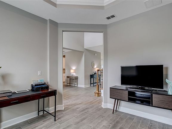 4th image of 92937 Cheltenham Ln