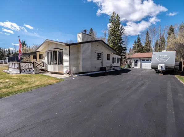 4828 48th St, Sunset Pt, AB T0E 0A0