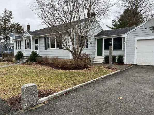 25 Margaret Rd, South Hamilton, MA 01982