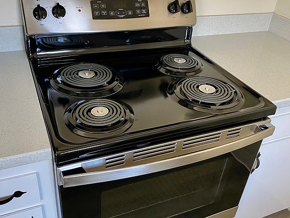 2nd image of 1224 Floribunda Ave #4